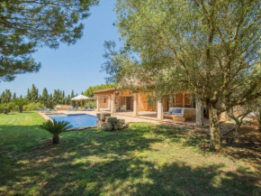 Luxuriöse Finca auf zwei Etagen mit Garten sowie Pool und Whirlpool